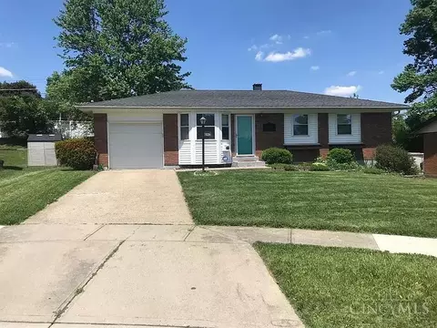 5228 Woodlake Dr, Cincinnati, OH 45238