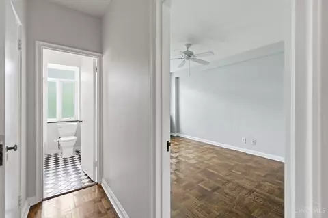 Entry Way - 2372 Madison Rd, Cincinnati, OH 45208 photo 7 of 7