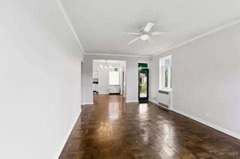 Living - 2372 Madison Rd, Cincinnati, OH 45208 photo 3 of 4