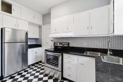 Kitchen - 2372 Madison Rd, Cincinnati, OH 45208 photo 1 of 5