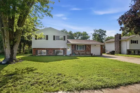 5752 Lake Superior Dr, Fairfield, OH 45014