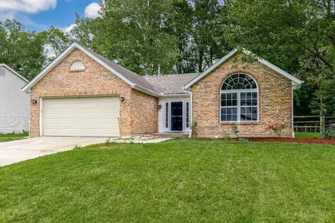 4647 Cardinal Dr, Cincinnati, OH 45244