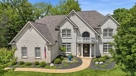 1004 River Forest Dr, Hamilton Township, OH 45039