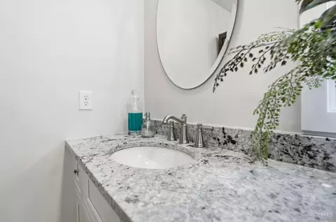 Bath - 1004 River Forest Dr, Hamilton Township, OH 45039 photo 3 of 11