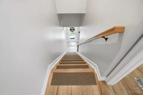 Entry Way - 1004 River Forest Dr, Hamilton Township, OH 45039 photo 8 of 10