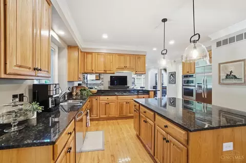 Kitchen - 1004 River Forest Dr, Hamilton Township, OH 45039 photo 1 of 10