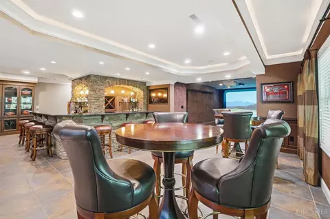 Dining - 1004 River Forest Dr, Hamilton Township, OH 45039 photo 7 of 7