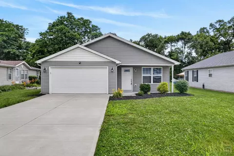 Exterior - 605 Diamond Loop, Middletown, OH 45044 photo 3 of 8