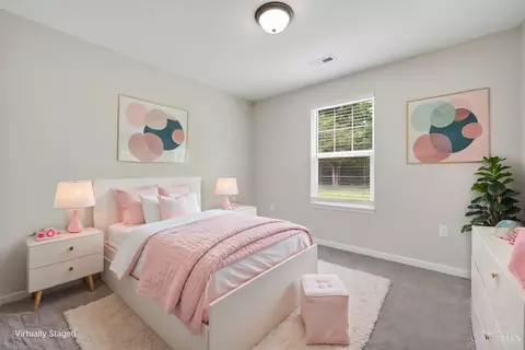 Bedroom - 605 Diamond Loop, Middletown, OH 45044 photo 3 of 5