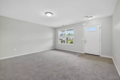 Living - 605 Diamond Loop, Middletown, OH 45044 photo 1 of 1