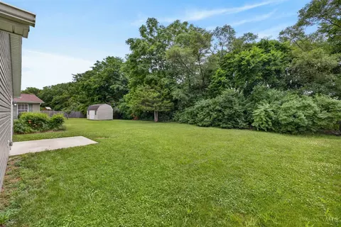 Exterior - 605 Diamond Loop, Middletown, OH 45044 photo 5 of 8