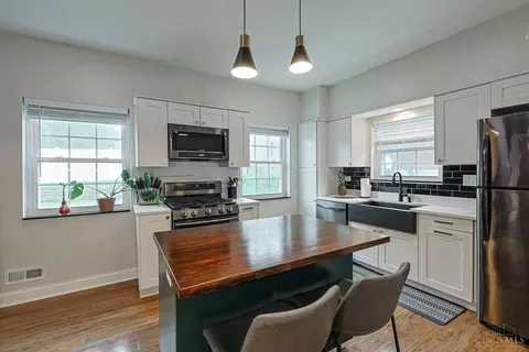 Kitchen - 2003 Crane Ave, Cincinnati, OH 45207 photo 2 of 5