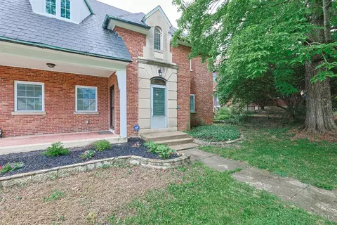 Exterior - 2003 Crane Ave, Cincinnati, OH 45207 photo 4 of 11
