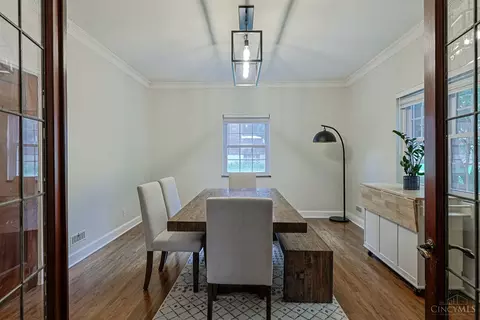 Dining - 2003 Crane Ave, Cincinnati, OH 45207 photo 1 of 3