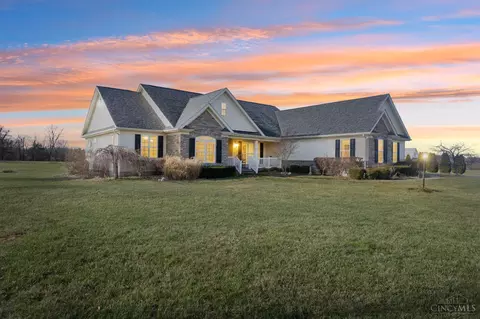 3283 Macedonia Rd, Bethel, OH 45106