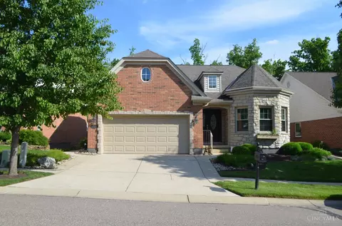 6048 Eden Place Dr, Cincinnati, OH 45247