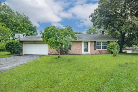 135 Stonemill Ct, Monroe, OH 45050