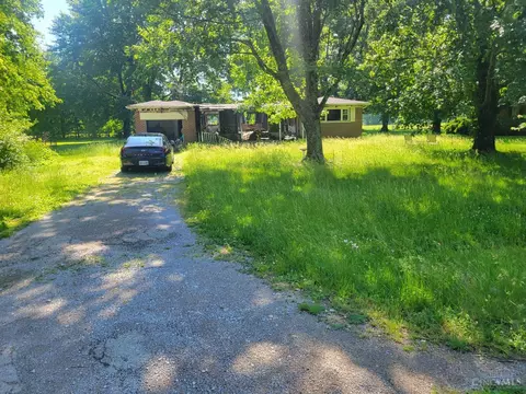 604 Laura Dr, Bethel, OH 45106