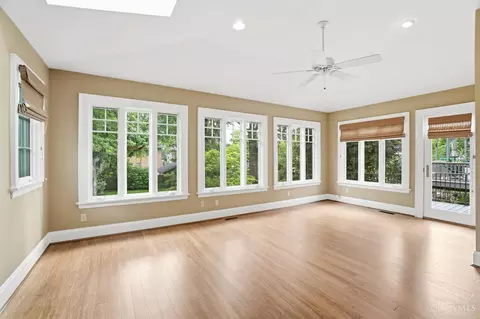 Living - 3616 Hedgerow Ln, Cincinnati, OH 45220 photo 7 of 7