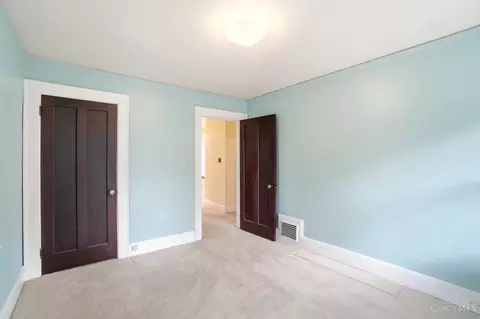Bedroom - 3616 Hedgerow Ln, Cincinnati, OH 45220 photo 4 of 6