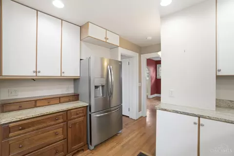Kitchen - 3616 Hedgerow Ln, Cincinnati, OH 45220 photo 1 of 4