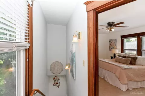 Entry Way - 3640 Monteith Ave, Cincinnati, OH 45208 photo 3 of 3
