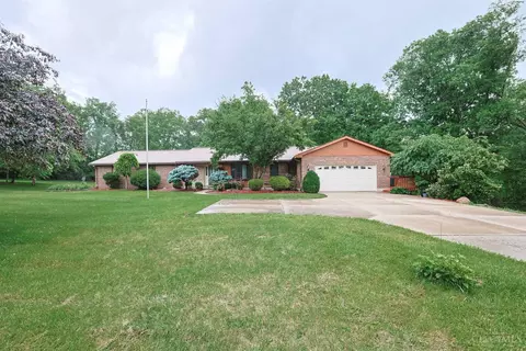 4038 Schoenling Rd, Okeana, OH 45053
