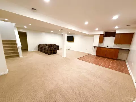 Living - 8442 Wick Ln, Maineville, OH 45039 photo 7 of 7