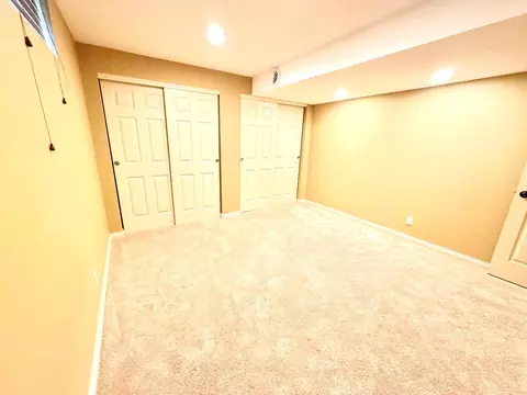 Bedroom - 8442 Wick Ln, Maineville, OH 45039 photo 5 of 5