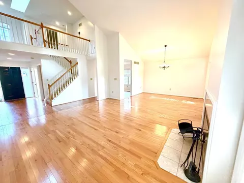 Living - 8442 Wick Ln, Maineville, OH 45039 photo 2 of 7