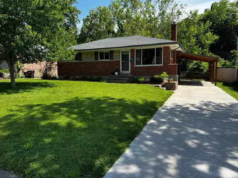 2572 Kathwood Cir, Reading, OH 45236