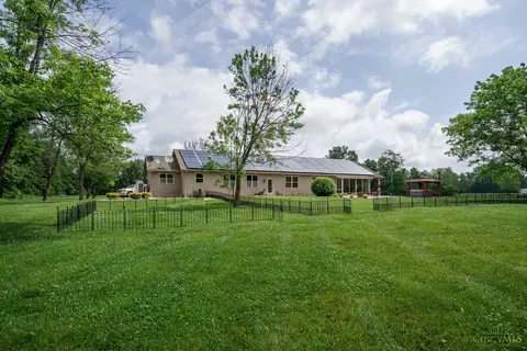 Exterior - 3 Allison Ct, Williamsburg, OH 45176 photo 10 of 17