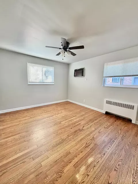 Bedroom - 4635 Glenway Ave, Cincinnati, OH 45238 photo 2 of 2