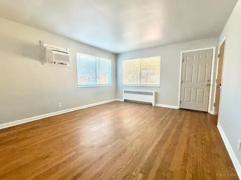 Living - 4635 Glenway Ave, Cincinnati, OH 45238 photo 3 of 3