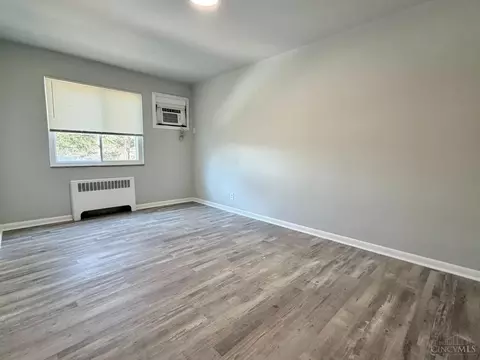 Living - 4635 Glenway Ave, Cincinnati, OH 45238 photo 2 of 3