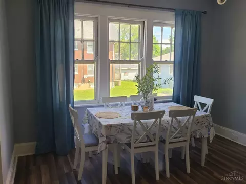 Dining - 891 Ridgeway Ave, Cincinnati, OH 45229 photo 4 of 4