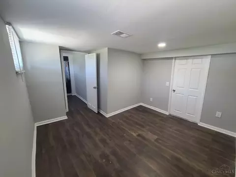 Bedroom - 891 Ridgeway Ave, Cincinnati, OH 45229 photo 1 of 5