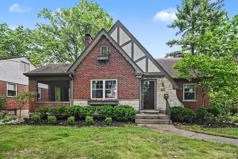 2850 Gilna Ct, Cincinnati, OH 45211