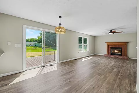 Living - 423 Lorelei Dr, Fayetteville, OH 45118 photo 3 of 7