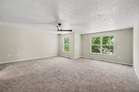 Living - 423 Lorelei Dr, Fayetteville, OH 45118 photo 7 of 7