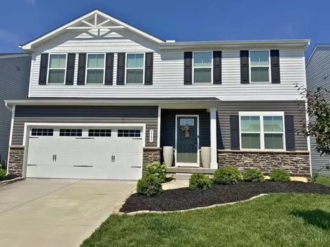 5935 Regatta Dr, Middletown, OH 45042
