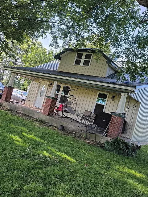 8446 Five Points Fincastle Rd, Sardinia, OH 45171