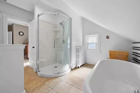 Bath - 6705 Merwin Ave, Cincinnati, OH 45227 photo 1 of 3