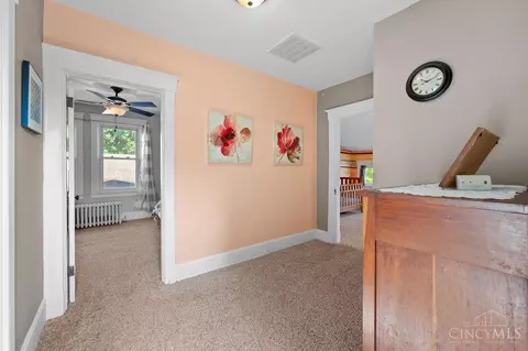 Entry Way - 6705 Merwin Ave, Cincinnati, OH 45227 photo 2 of 5