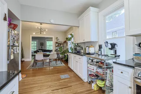 Kitchen - 1268 Delta Ave, Cincinnati, OH 45208 photo 3 of 4
