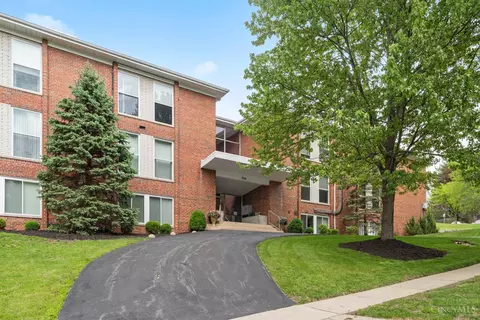 3566 Amberacres Dr, Cincinnati, OH 45237