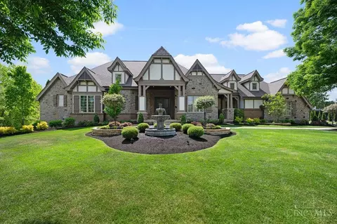 8678 Hampton Bay Pl, Mason, OH 45040