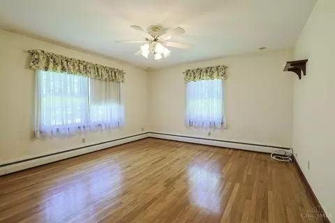 Bedroom - 7794 Templin Rd, Blanchester, OH 45107 photo 2 of 7