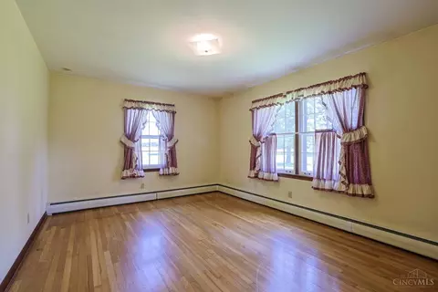 Bedroom - 7794 Templin Rd, Blanchester, OH 45107 photo 4 of 7