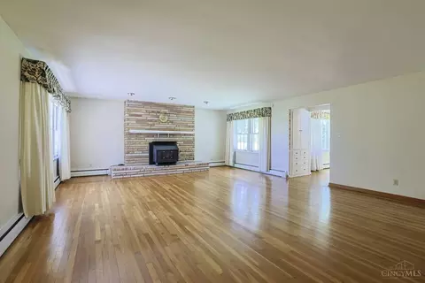 Living - 7794 Templin Rd, Blanchester, OH 45107 photo 1 of 8